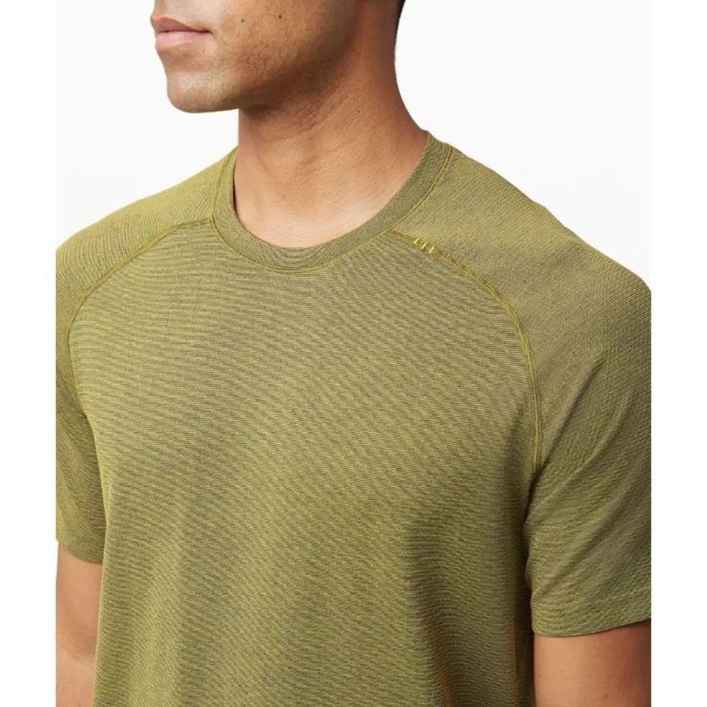 lululemon Metal Vent Tech 2.0 T-shirt Size L - Picture 3 of 7